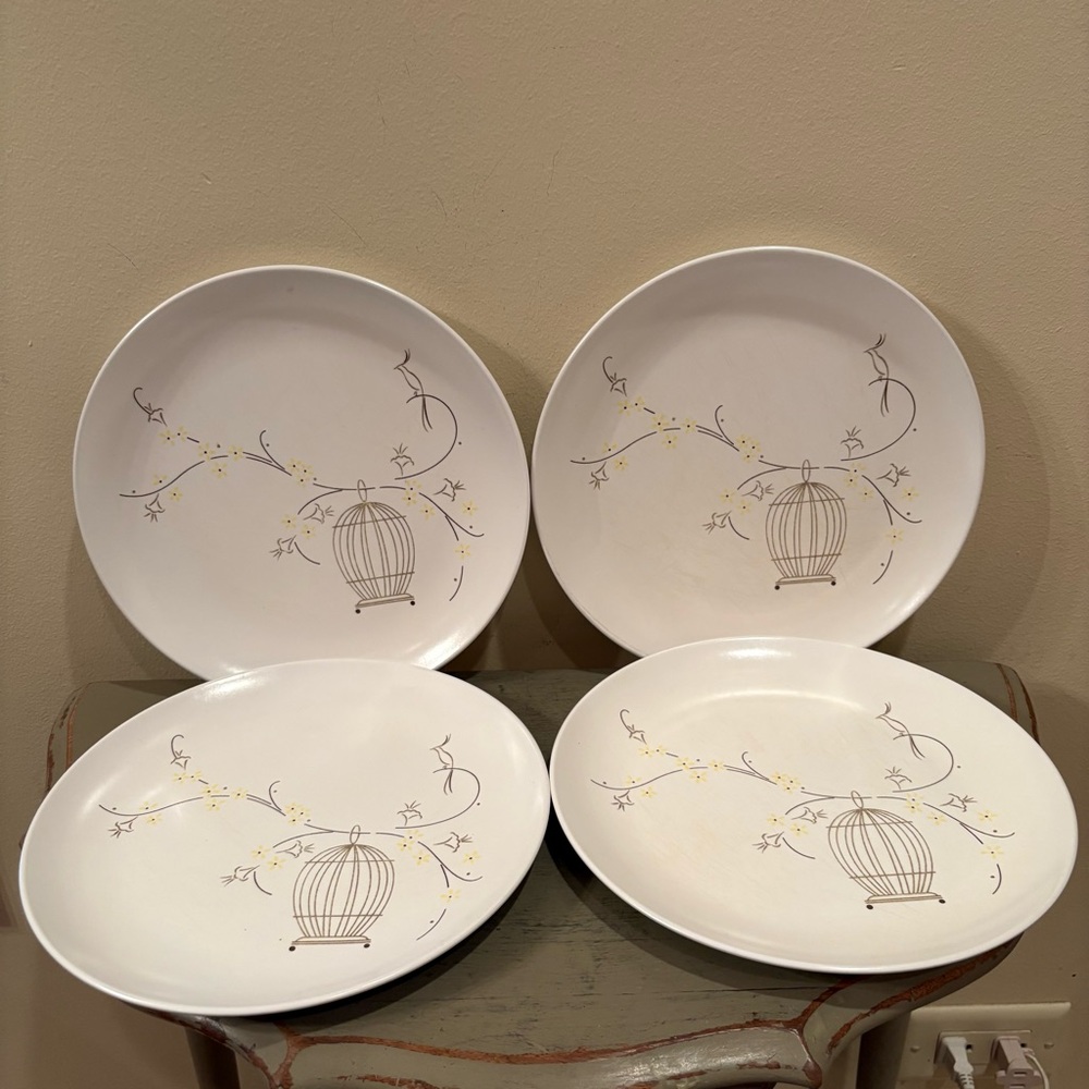 Four Vintage Mallory Birdcage Melamine 9 Inch Dinner Plates